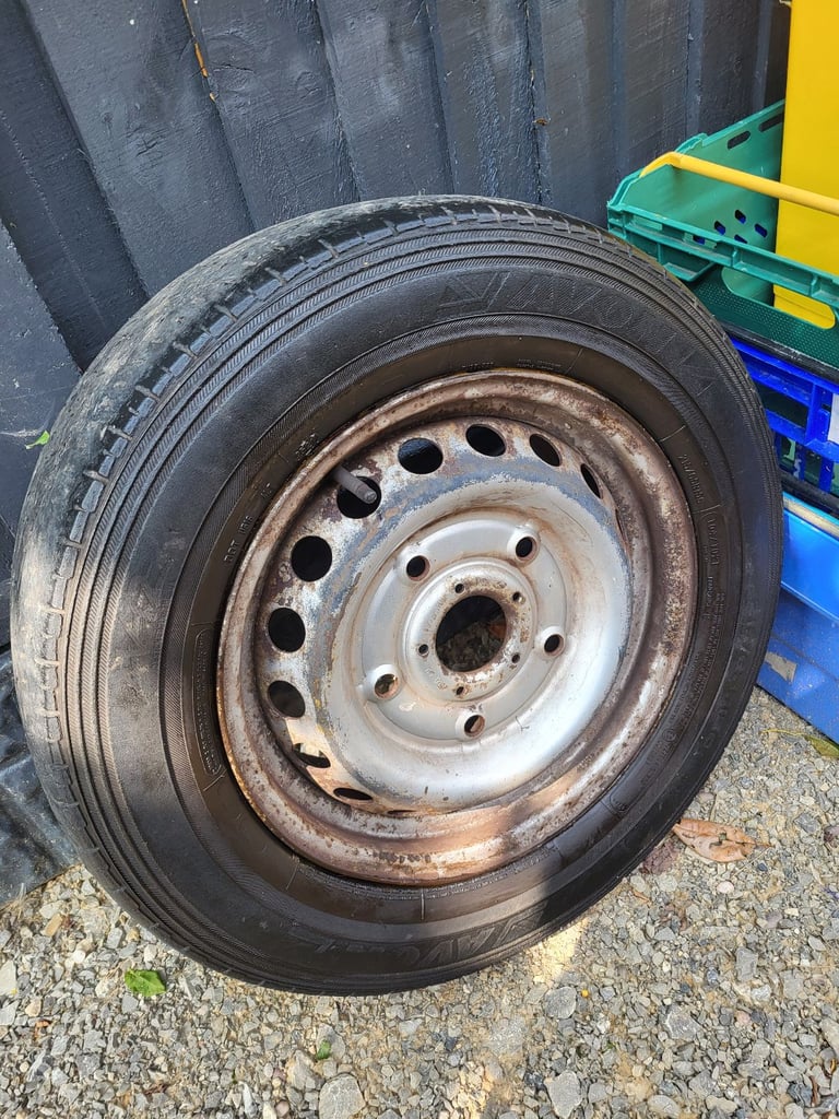 image for FORD TRANSIT CUSTOM 215/65R15C SPARE WHEEL AND TYRE 