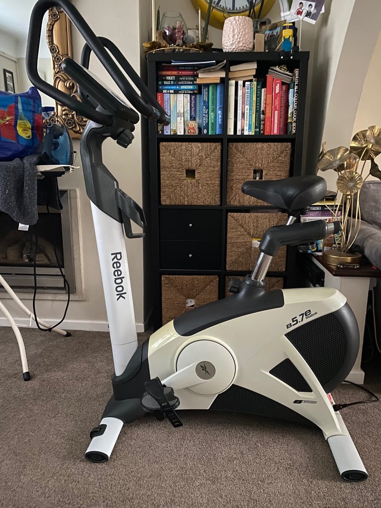 image for Reebok B5.7e Performance Series Bike