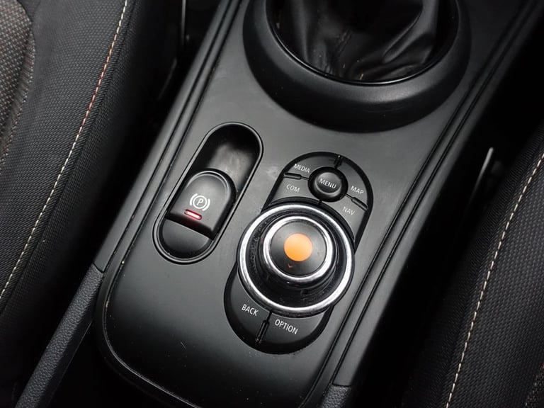 2018 MINI Countryman 1.5 GPF Cooper SUV 5dr Petrol Manual Euro 6 (s/s) (136 ps) HATCHBACK Petrol ...