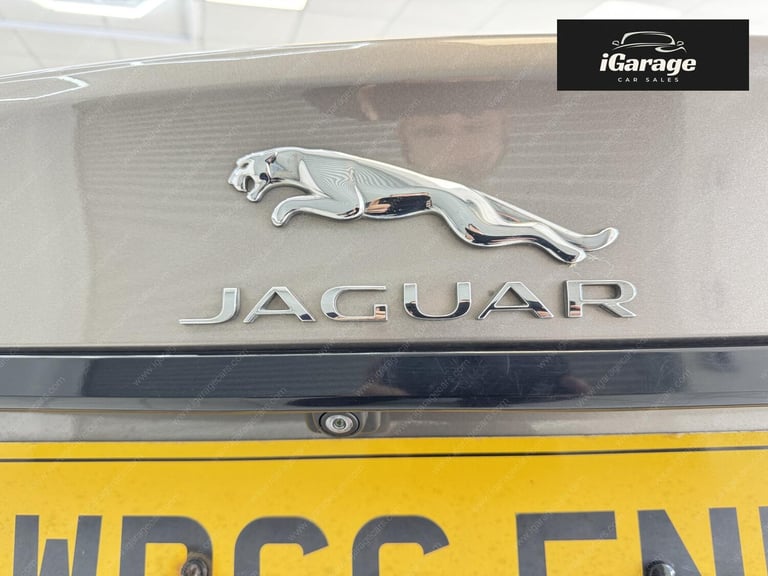 2016 Jaguar XF 2.0d Portfolio Saloon 4dr Diesel Auto Euro 6 (s/s) (180 ps) Saloon Diesel Automatic