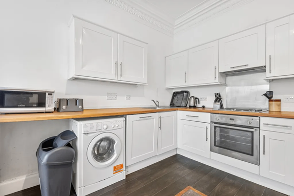4 bedroom HMO flat in central Stirling