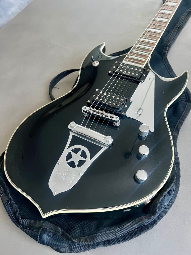 Paul Stanley Silvertone Signature Electric Guitar – Black | Iconic KISS Style