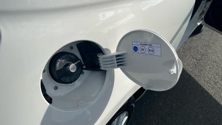 2019 Fiat 500 1.2 Lounge Hatchback 3dr Petrol Manual Euro 6 (s/s) (69 bhp) Manual Hatchback Petro...