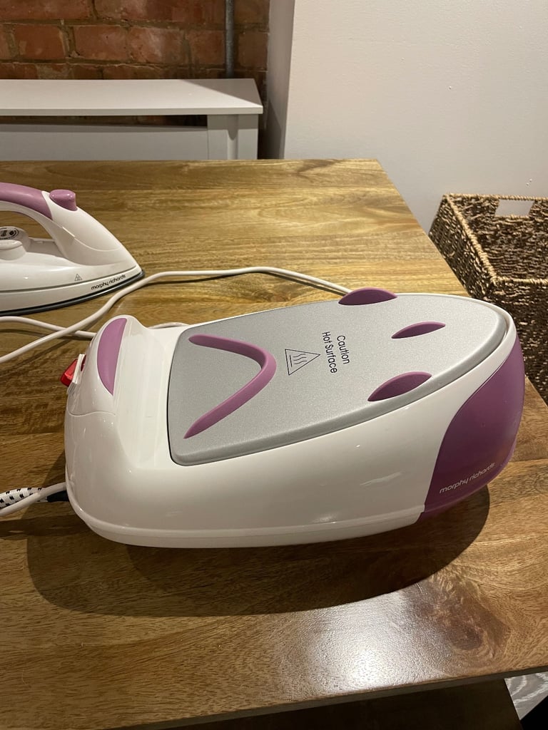 Morphy Richards Jet Steam Generator 333020 Iron White & Purple
