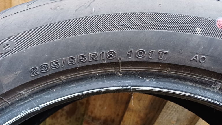 image for Tyres 235/55R19