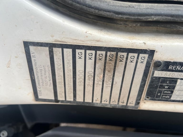Renault D (D) 18 TONNE VDL SKIP LOADER, 