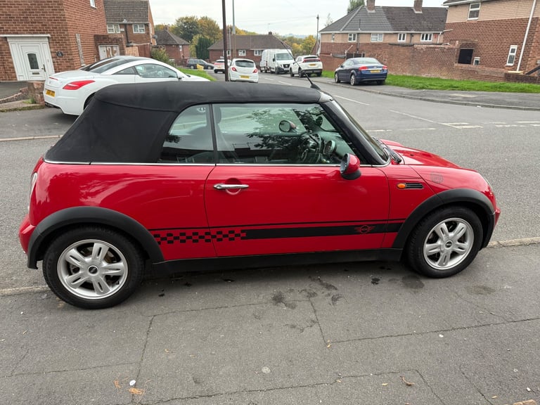 Mini, CONVERTIBLE, Convertible, 2006, Manual, 1598 (cc), 2 doors