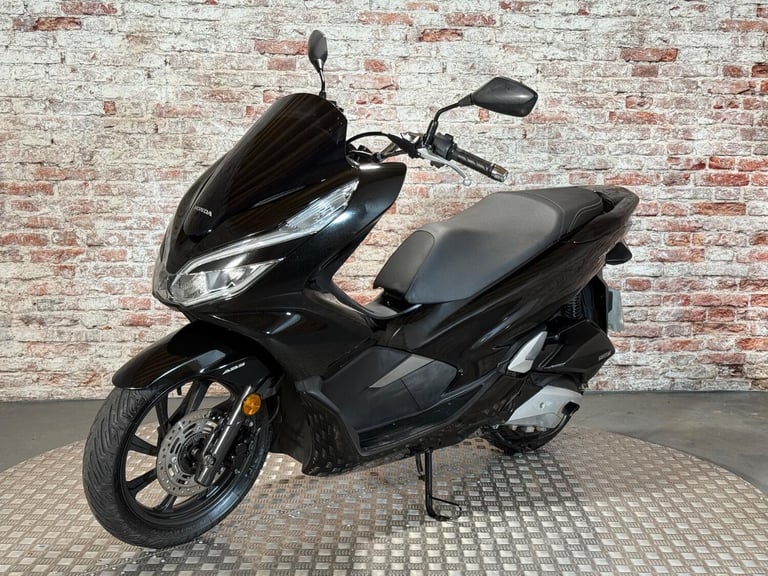 HONDA PCX125 - 2018 Petrol Automatic in Black