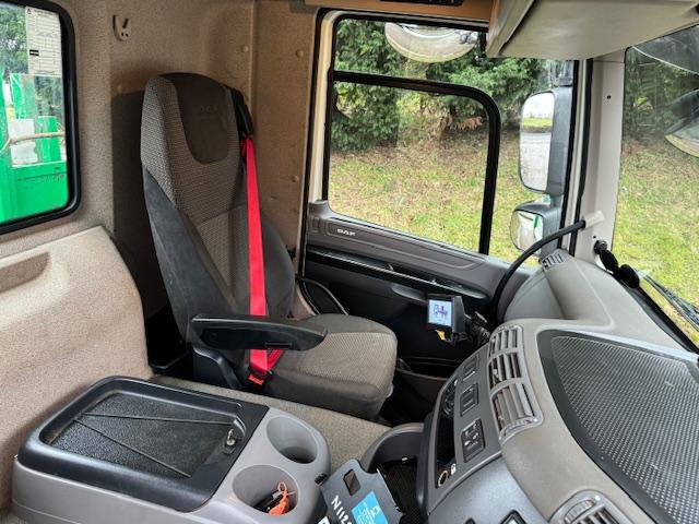 2017 DAF CF 330 Euro 6 6x2 32ft cheese wedge beavertail hydraulic winch