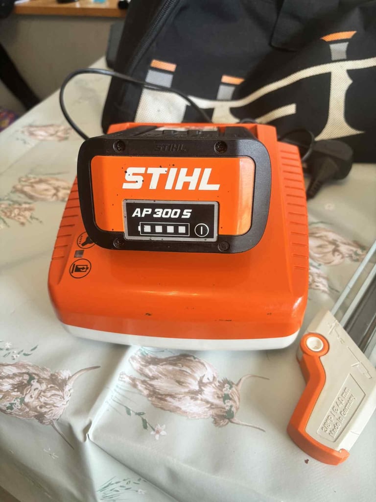 Stihl MSA 220 C Chainsaw