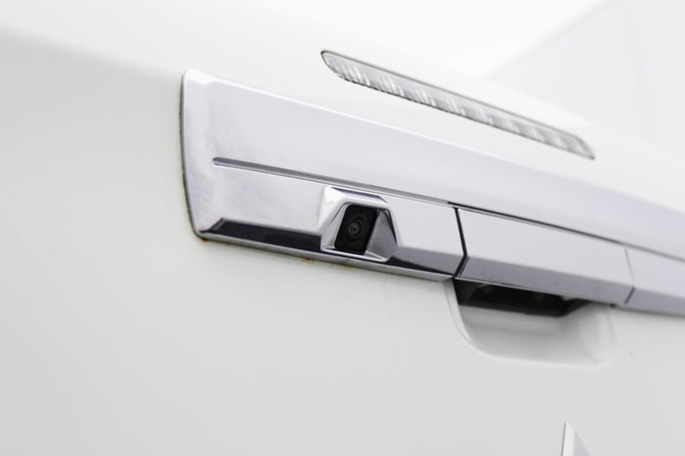 2020 Mitsubishi L200 Doublecab 2.2 Di-D Barbarian X 4WD Automatic Double Cab Pick-up Diesel Autom...