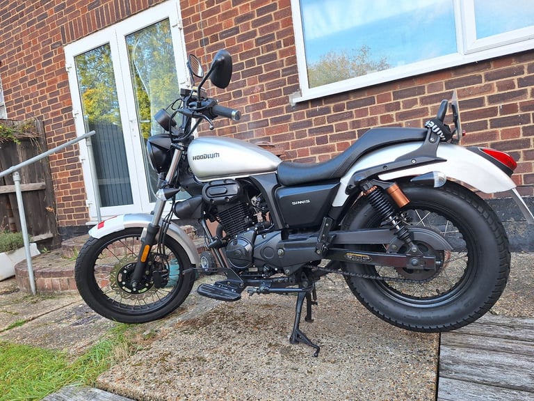 Sinnis, HOODLUM, 2019, 125 (cc)