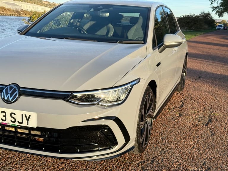 2023 23 VOLKSWAGEN GOLF 1.5 TSI R-LINE HATCHBACK 5DR PETROL MANUAL EURO 6 (S/S) 