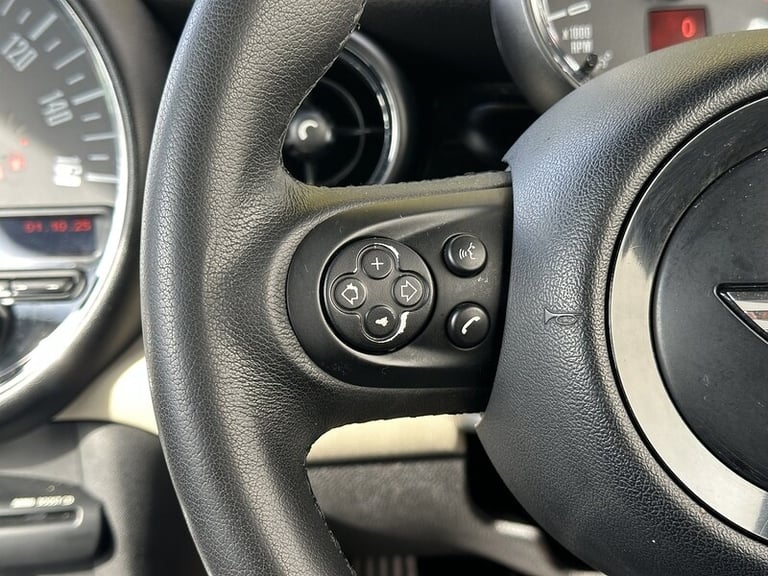 2011 MINI Hatch John Cooper Works Hatchback Petrol Manual