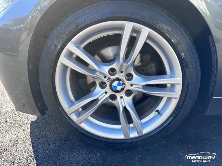 2017 BMW 3 Series 2.0 330e 7.6kWh M Sport Auto Euro 6 (s/s) 4dr SALOON Petrol/Electric Hybrid Aut...