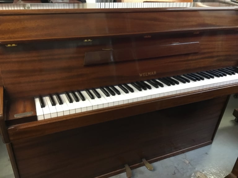 WELMAR UPRIGHT PIANO