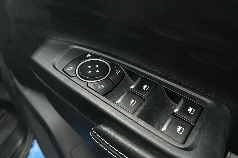 2025 Ford Ranger Tremor AUTO 2.0 EcoBlue 205ps 4x4 Double Cab Pick Up, LOAD BOX BEDLINER Aut Pick...