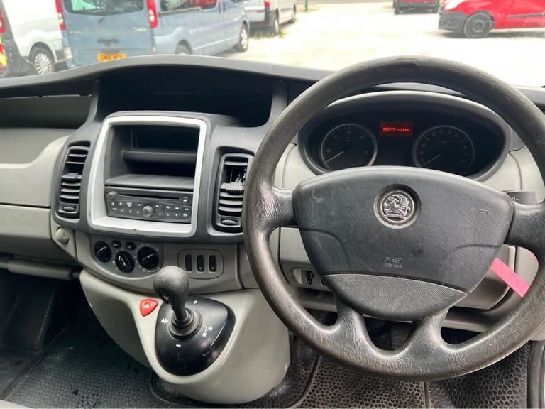 2013 Vauxhall Vivaro 2.0CDTI [115PS] Sportive Van 2.7t Tecshift Euro 5 PANEL VAN Diesel Manual