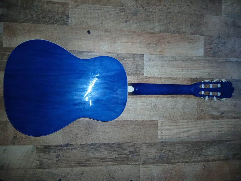 🎸 Ashdot Classical Acoustic Guitar with Bag – Blue Finish ( Open to offers feel free to message me)