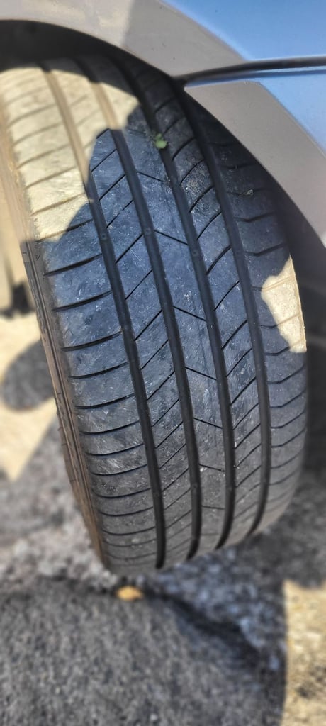 BMW, 3 SERIES, Saloon, 2011, Manual, 1995 (cc), 4 doors