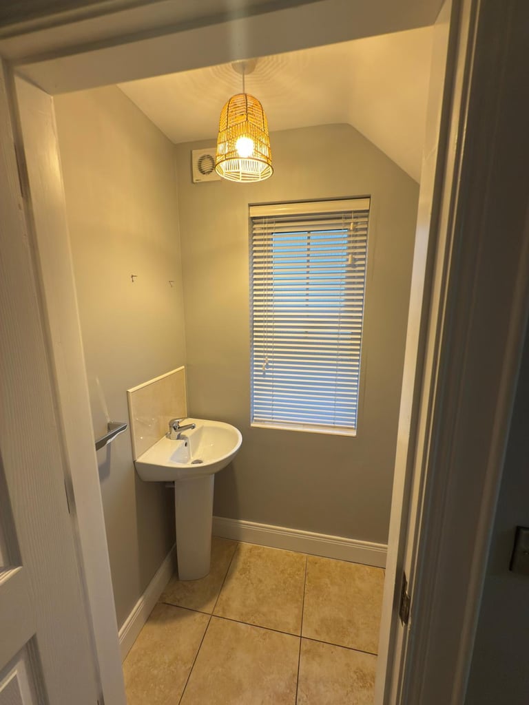 3 Bedroom Semi-Detached House to rent in Meigh
