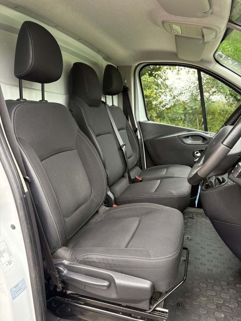 Renault, TRAFIC, Panel Van, 2021, Manual, 1997 (cc)