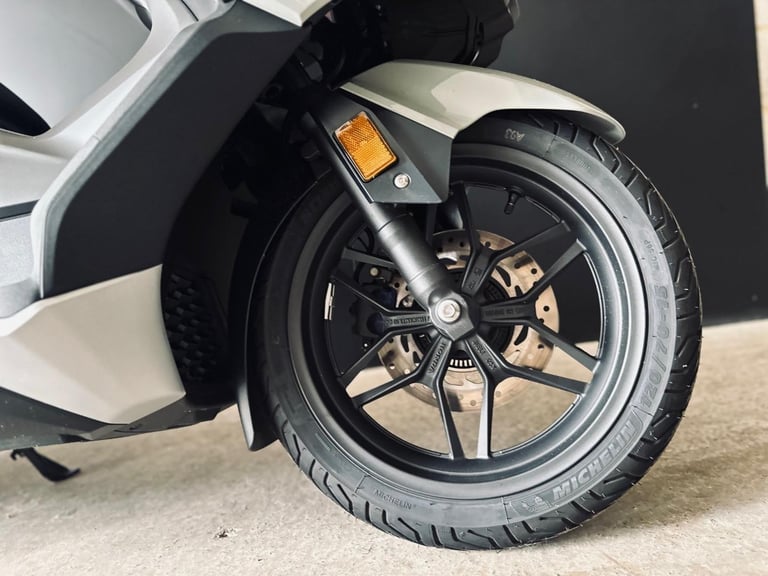 STUNNING ONE OWNER 2024/24 HONDA FORZA 350 SCOOTER