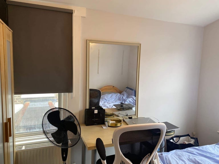 Small Double Room for Single Person 