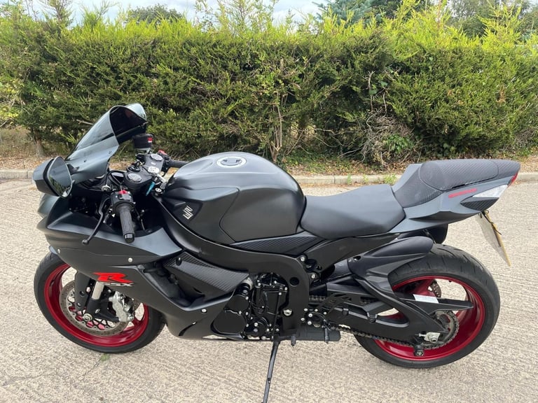 2017 17 SUZUKI GSXR 600 L7 GSXR600 SPORTS 600 SUPERSPORT BLACK - 5k MILES ONLY