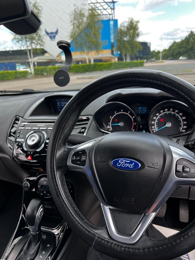 Ford Fiesta 2014 1.6 automatic ulez free 