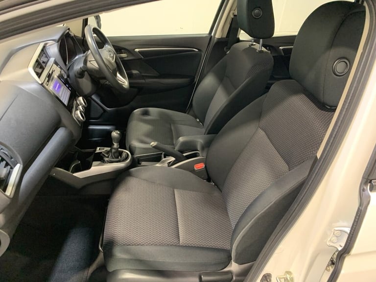 2018 18 HONDA JAZZ 1.3 I-VTEC SE NAVI HATCHBACK 5DR PETROL MANUAL EURO 6 (S/S) (