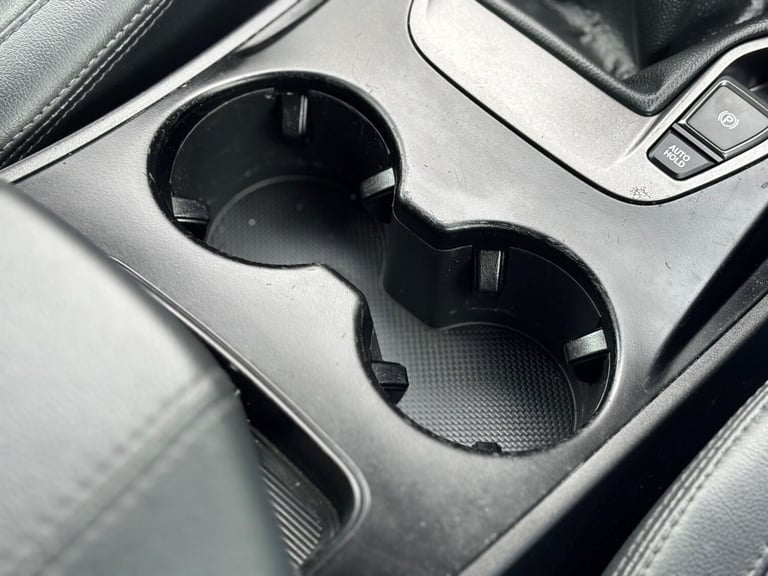 2015 Hyundai Santa Fe 2.2 CRDi Premium 4WD Euro 5 5dr (7 seat) ESTATE Diesel Manual