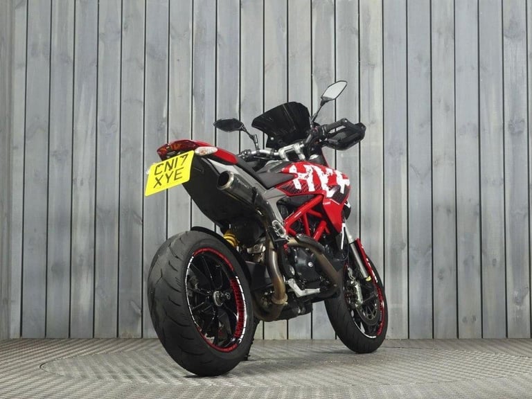 2017 17 DUCATI HYPERMOTARD 939
