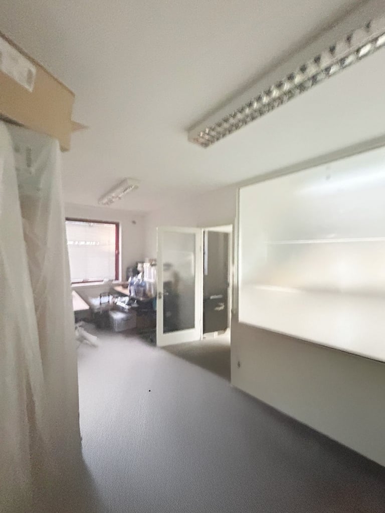 Office units to let in canary wharf