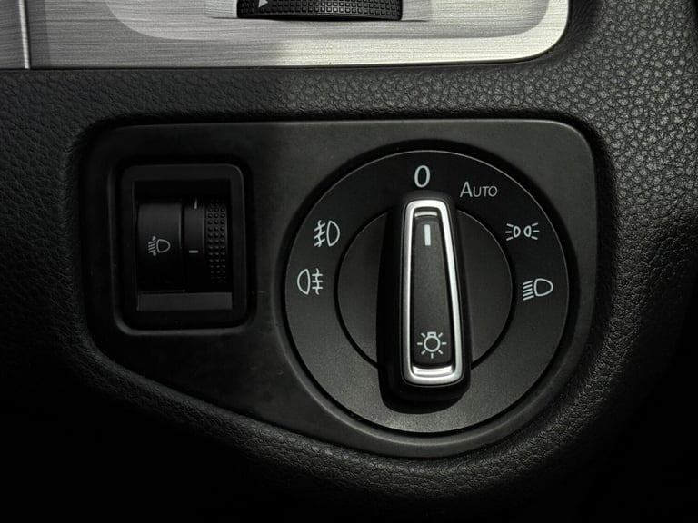 2015 Volkswagen Golf 1.6 TDI BlueMotion Tech Match DSG Euro 5 (s/s) 5dr HATCHBACK Diesel Automatic