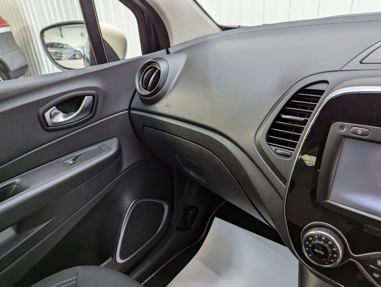 2018 Renault Captur 0.9 Captur Iconic TCe 5dr SUV Petrol Manual