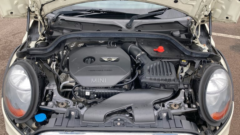 2016 MINI Hatch 1.5 Cooper 5dr Petrol Hatchback Hatchback Petrol Manual
