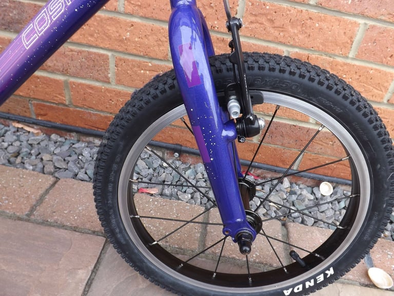 Carrera Cosmos Kids Bike - 16" Wheel - Purple / Pink