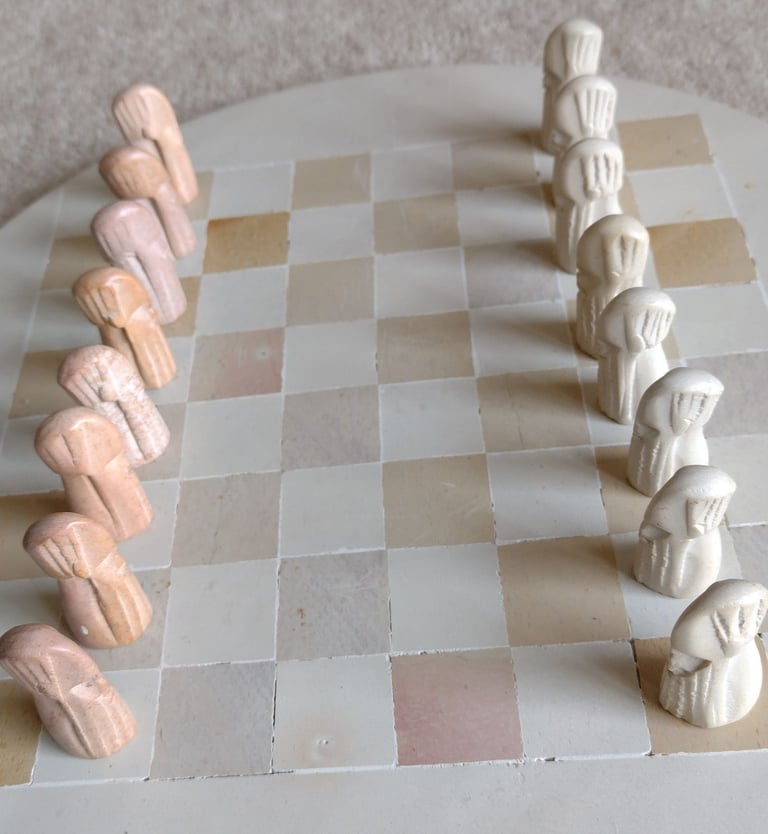 Chess set – African, soap stone chess set, 30cm diameter.   