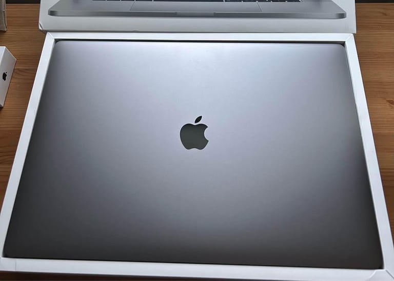 2019 Space Grey Apple MacBook Pro 16inch