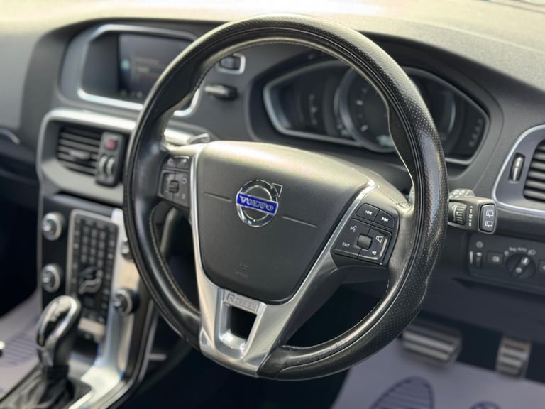 2016 Volvo V40 2.0 D4 R-Design Lux Nav Auto Euro 6 (s/s) 5dr HATCHBACK Diesel Automatic