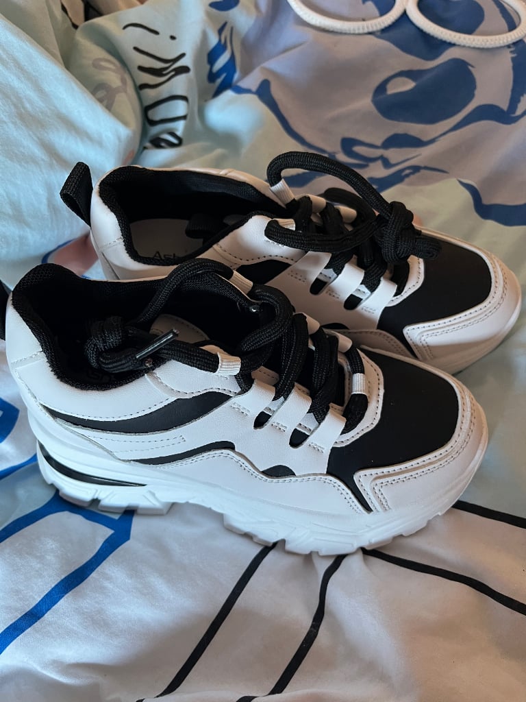 Size 3 trainers - brand new