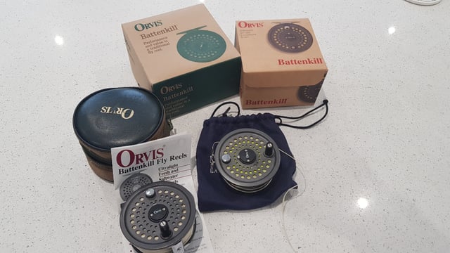 Orvis Battenkill 8/9 wt fly reel plus spare spool complete with