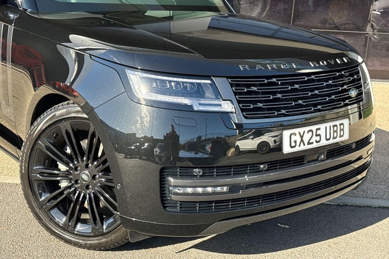 2025 Land Rover Range Rover 3.0 P400 HSE 4dr Auto ESTATE PETROL Automatic