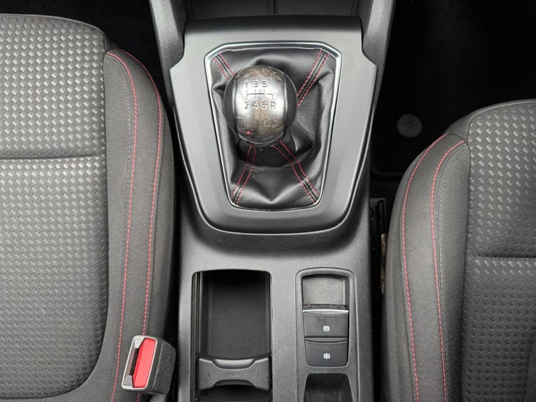 2023 Ford Focus Focus ST-Line 5 door 1.0L EcoBoost 125PS FWD 6 Speed Manual HATCHBACK Petrol Manual