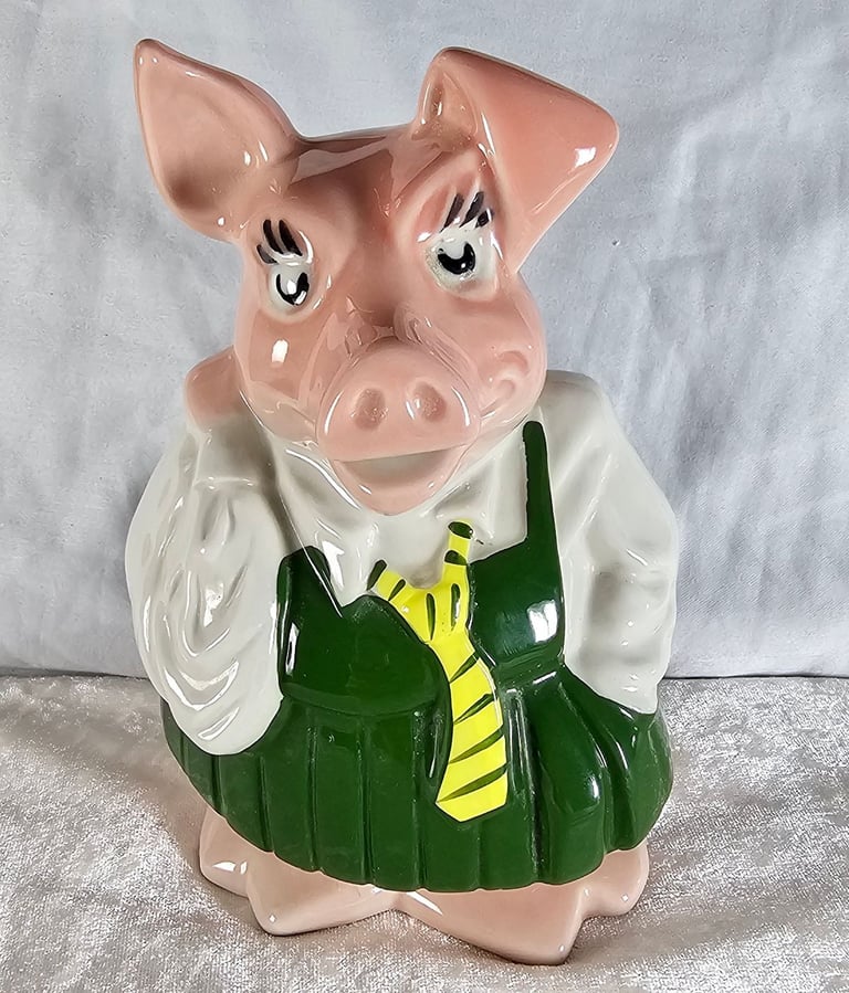 Complete set of original 5 Natwest Pigs