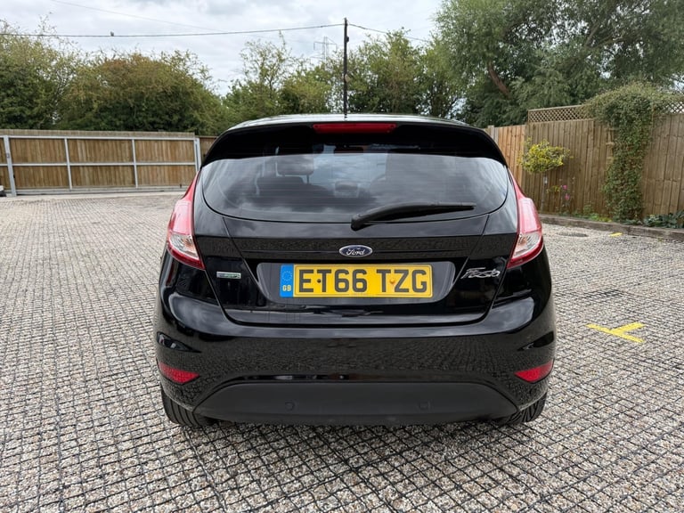 2017 Ford Fiesta 1.0T EcoBoost Zetec Euro 6 (s/s) 5dr HATCHBACK Petrol Manual