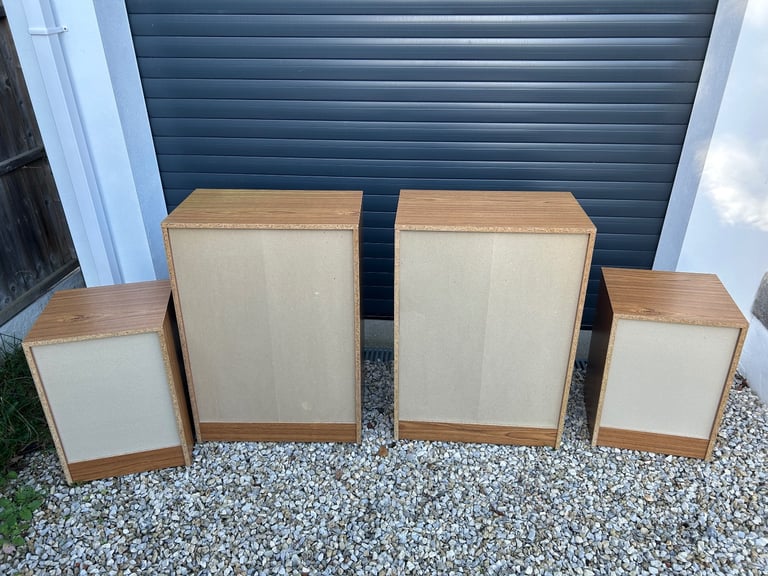 Two Chest of drawers and two Bedside Cabinets 