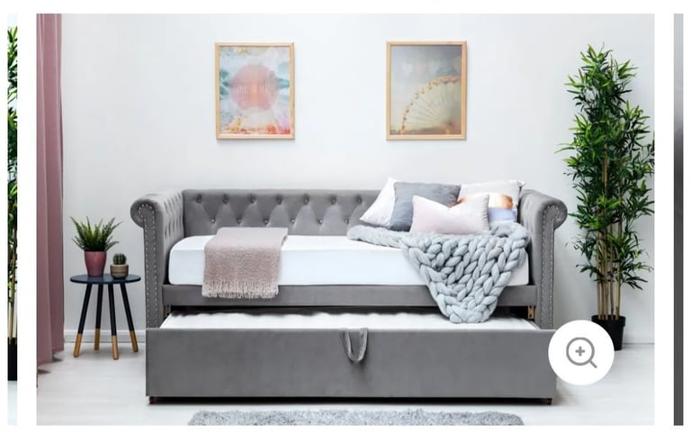 Chesterfield single couch bed pull out draw