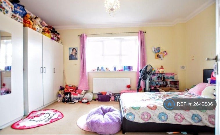 4 bedroom house in Fuggle Drive, Aylesbury, HP21 (4 bed) (#2642686)